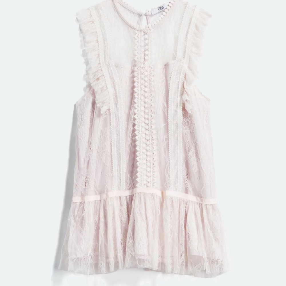 Q&A Baily Lace Overlay Blouse